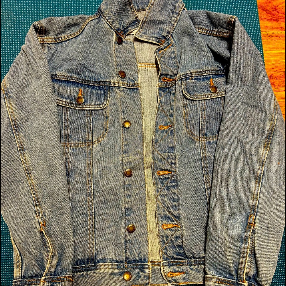 Small wrangler denim jacket
